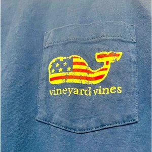 Vineyard vines mens medium tshirt